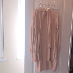 Long sweater, light salmon colour
